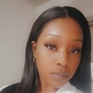 Meet your Posher, Romaine